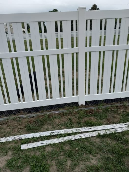 Custom vinyl fence installation Billings Montana American Armour